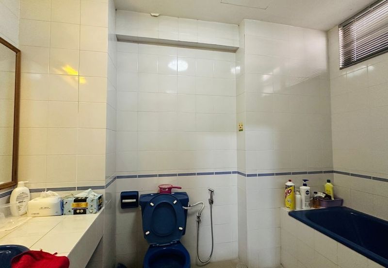 Aloha Tower Condominium