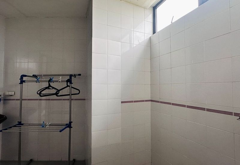 Aloha Tower Condominium