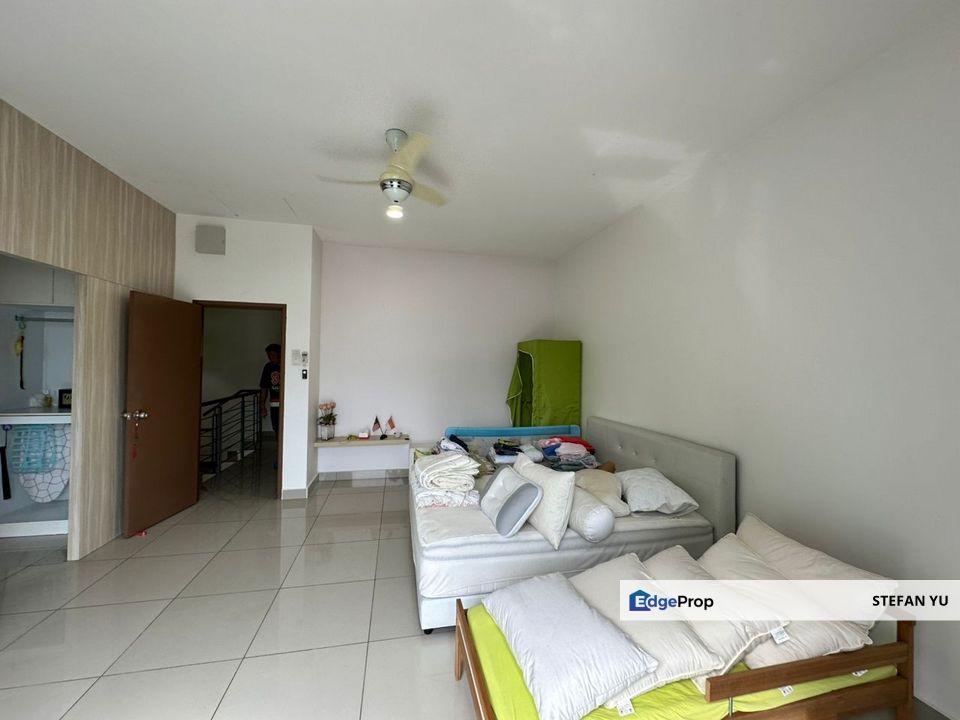 Jalan Nusa Sentral Taman Nusa Sentral Iskandar Puteri Johor / Double Storey House , Johor, 