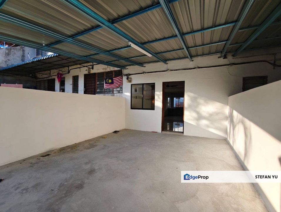 Jalan Berlian 26, Simpang Renggam Double Storey Low Cost House / Fully Renovated , Johor, Simpang Renggam