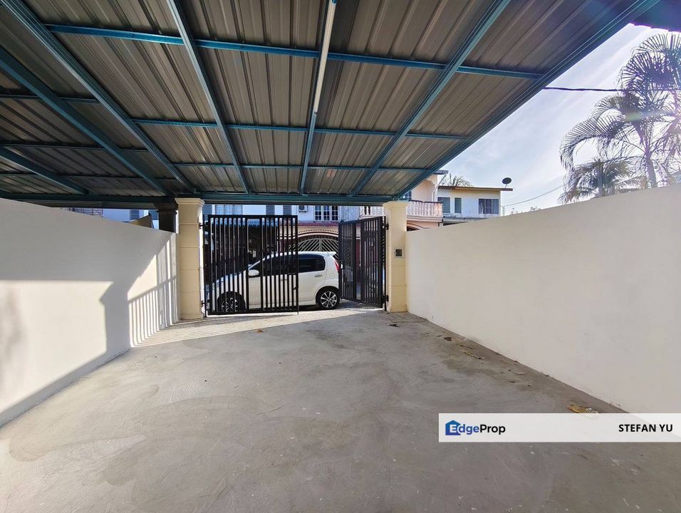 Jalan Berlian 26, Simpang Renggam Double Storey Low Cost House / Fully Renovated , Johor, Simpang Renggam