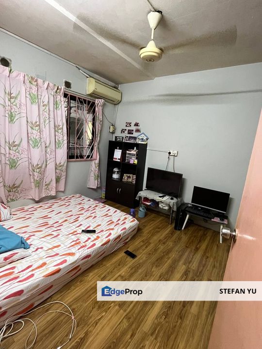 Taman Cempaka Flat / Renovated / Full Loan , Johor, Johor Bahru