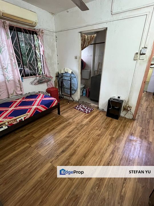 Taman Cempaka Flat / Renovated / Full Loan , Johor, Johor Bahru