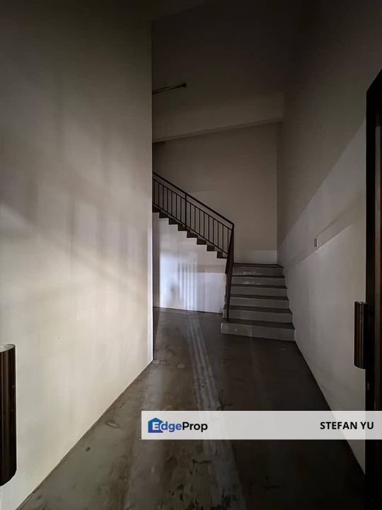 Jalan Istimewa,Taman Perindustrian Cemerlang Ulu Tiram / Light Factory , Johor, Ulu Tiram