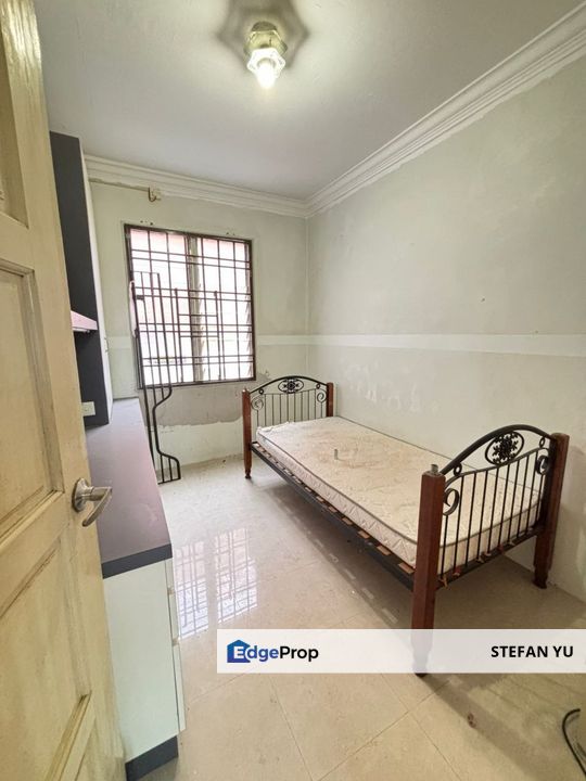 Sri Putra Apartment Bandar Putra Kulai / Full Loan / Freehold, Johor, Kulai