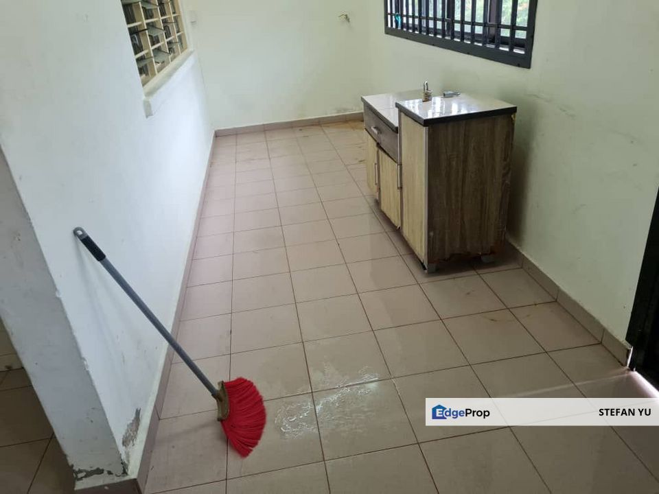 Taman Perling Jalan Simbang / Single Storey House / Renoavted , Johor, Johor Bahru