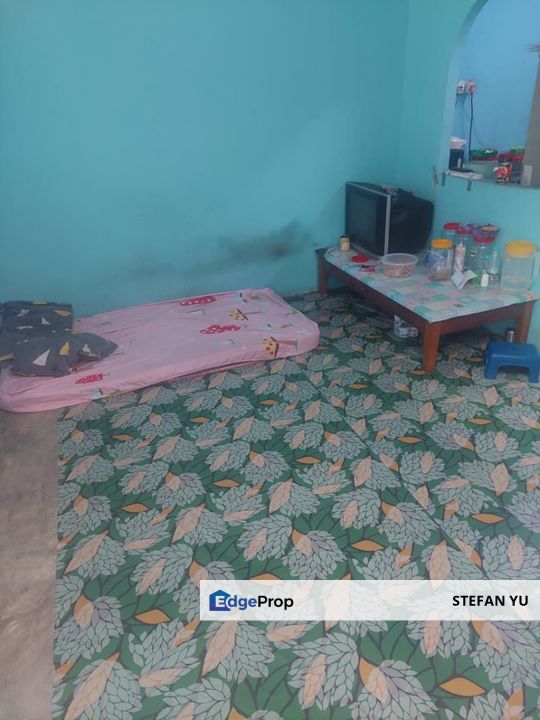 Lorong 10 Taman Air Biru Pasir Gudang / Full Loan / 20 x 65 / End Lot , Johor, Pasir Gudang