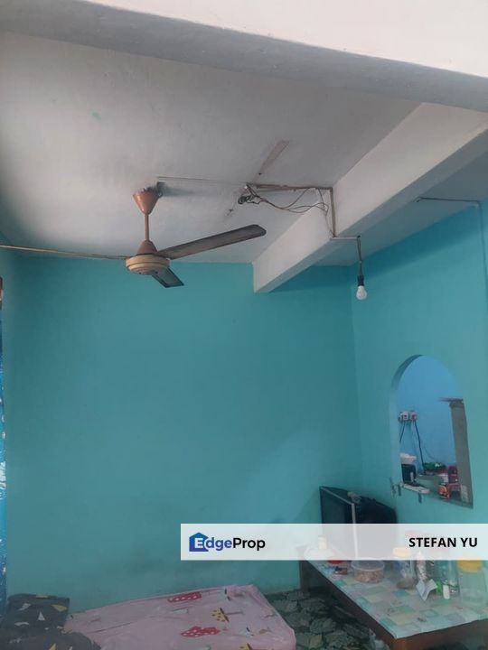 Lorong 10 Taman Air Biru Pasir Gudang / Full Loan / 20 x 65 / End Lot , Johor, Pasir Gudang