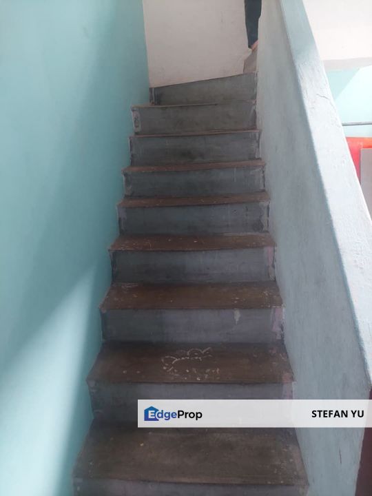 Lorong 10 Taman Air Biru Pasir Gudang / Full Loan / 20 x 65 / End Lot , Johor, Pasir Gudang