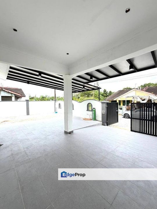 Jalan Api Api 22 Megah Ria Masai Johor / Semi D House , Johor, Masai