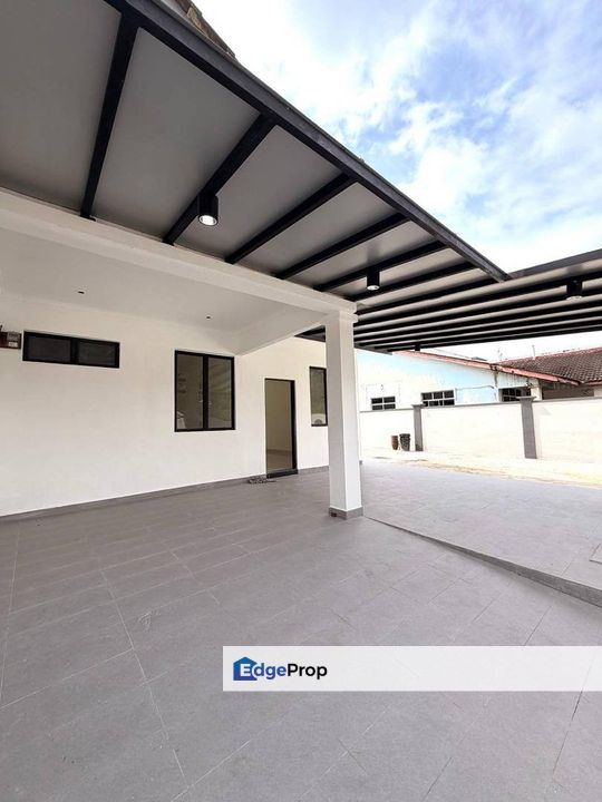 Jalan Api Api 22 Megah Ria Masai Johor / Semi D House , Johor, Masai