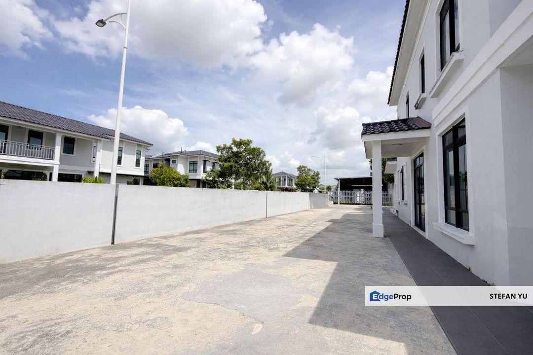 Eco Tropics Millgates (The Tarrason) @ Kota Masai Corner Lot , Johor, Masai