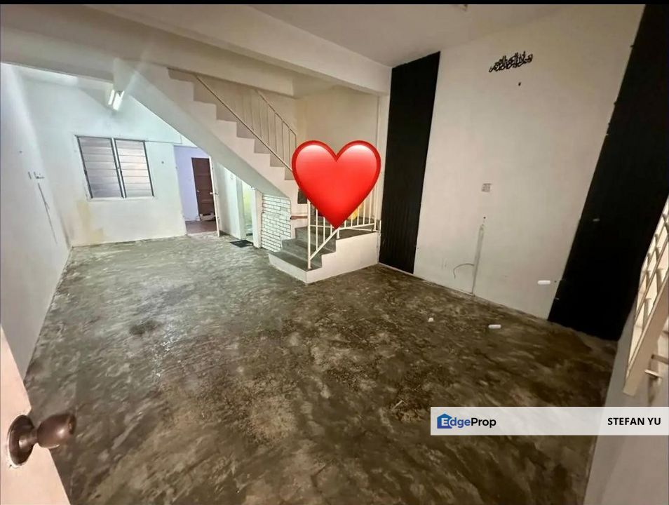 Taman Sri Permai@ Kluang / Double Storey Low Cost / Full Loan , Johor, Kluang