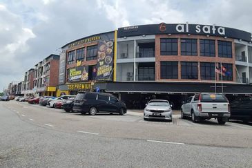 Pusat Komersial Suria (68 Avenue)