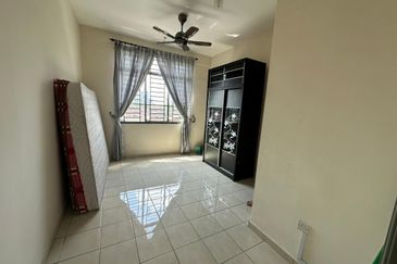 Indah Court Apartment