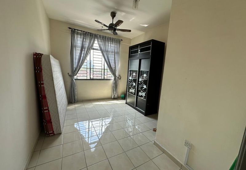 Indah Court Apartment