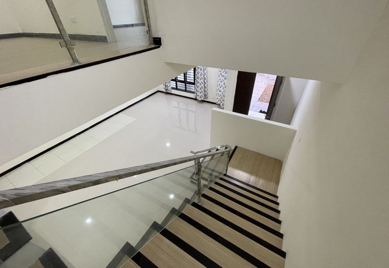 Jalan Setia Wawasan U13/31