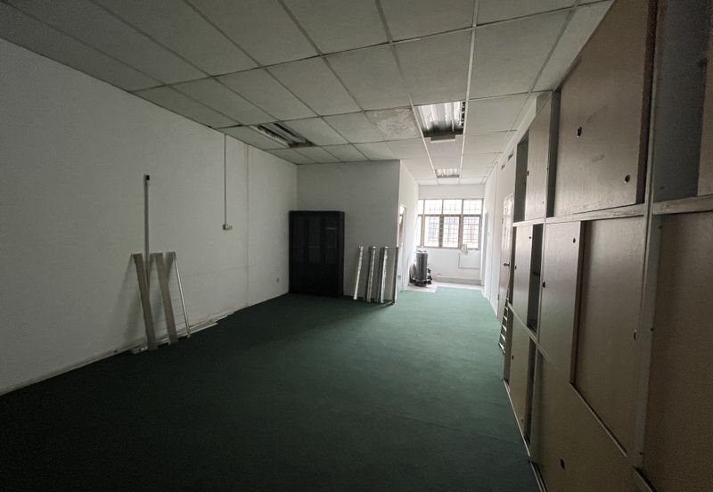 New Price 3 Storey EROI 5.25% Shop Office Jalan Pekaka Seksyen 8 Kota Damansara