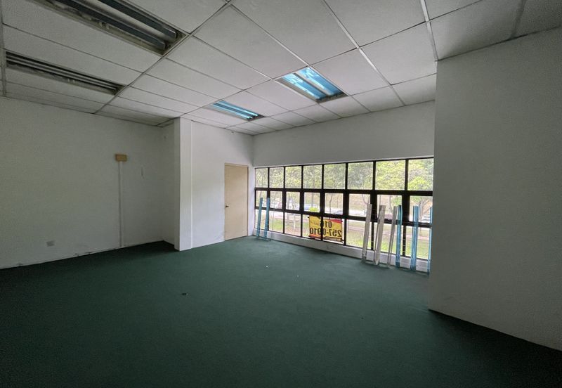 New Price 3 Storey EROI 5.25% Shop Office Jalan Pekaka Seksyen 8 Kota Damansara