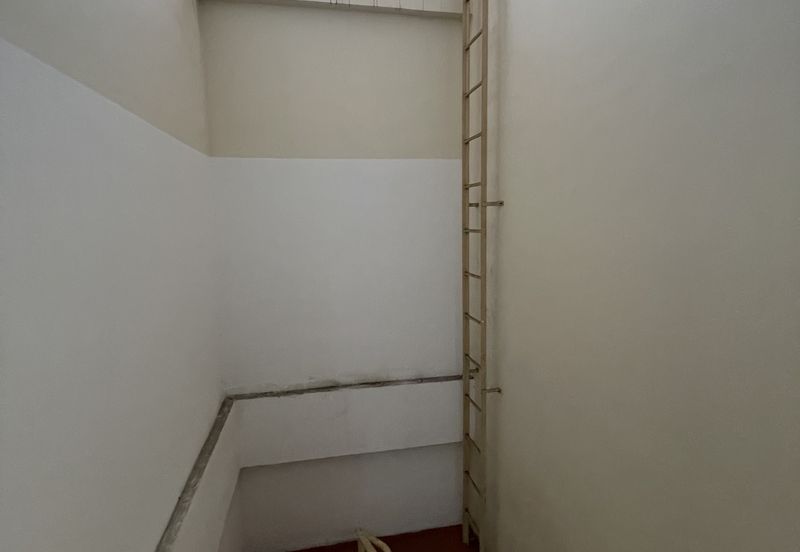 New Price 3 Storey EROI 5.25% Shop Office Jalan Pekaka Seksyen 8 Kota Damansara