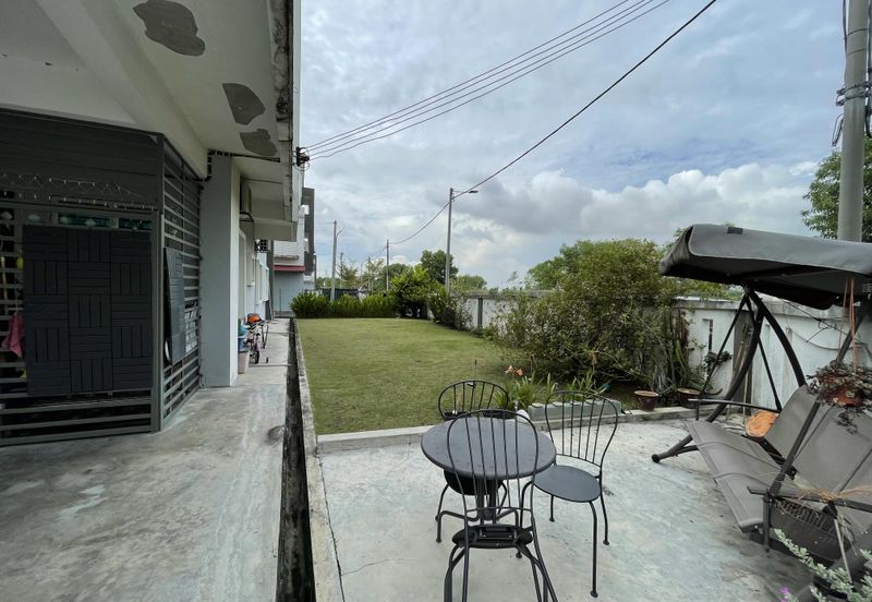 Below Market Corner Ground Floor Townhouse Bandar Saujana Putra