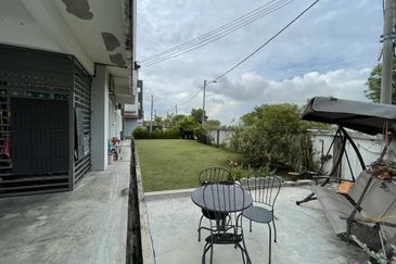 Below Market Corner Ground Floor Townhouse Bandar Saujana Putra