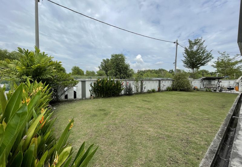 Below Market Corner Ground Floor Townhouse Bandar Saujana Putra