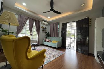 Below Market Corner Ground Floor Townhouse Bandar Saujana Putra