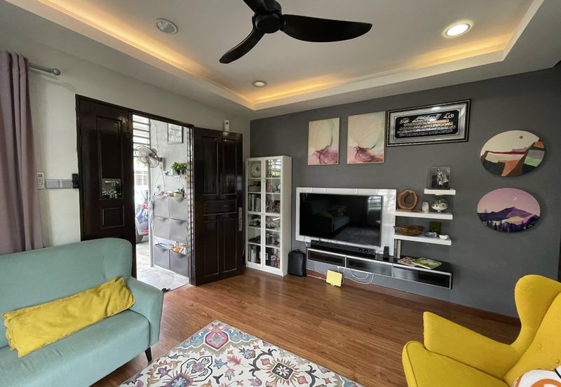 Below Market Corner Ground Floor Townhouse Bandar Saujana Putra