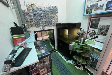 Below Market Corner Ground Floor Townhouse Bandar Saujana Putra