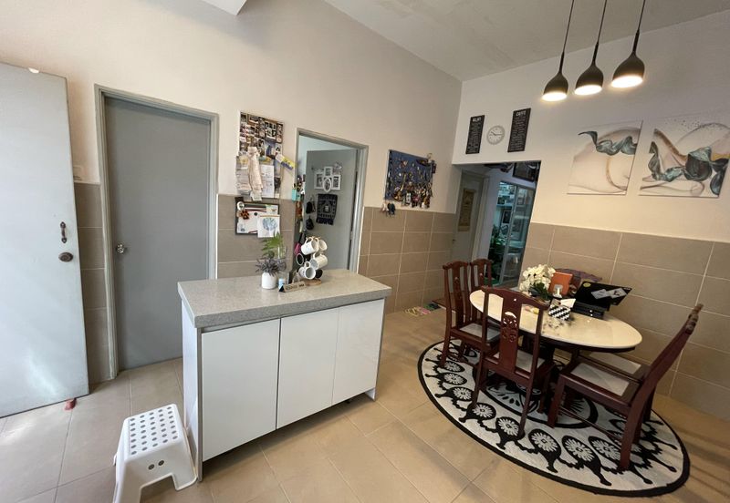 Below Market Corner Ground Floor Townhouse Bandar Saujana Putra