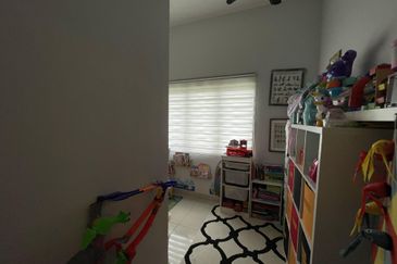 Below Market Corner Ground Floor Townhouse Bandar Saujana Putra