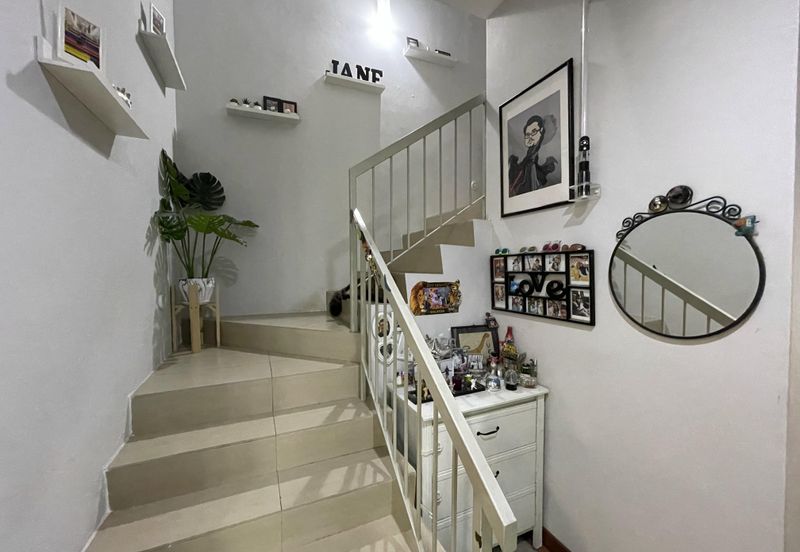 Below Market Corner Ground Floor Townhouse Bandar Saujana Putra