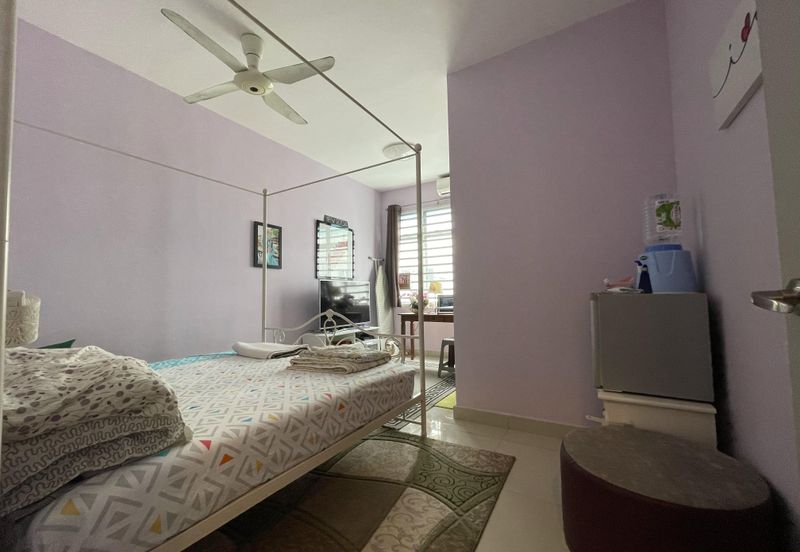 Below Market Corner Ground Floor Townhouse Bandar Saujana Putra