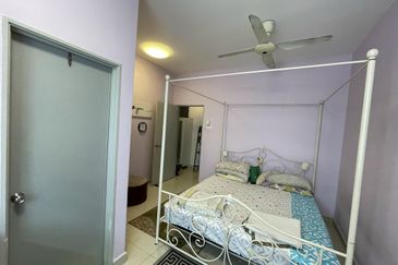 Below Market Corner Ground Floor Townhouse Bandar Saujana Putra