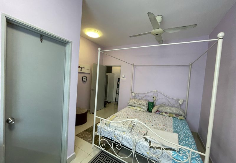 Below Market Corner Ground Floor Townhouse Bandar Saujana Putra