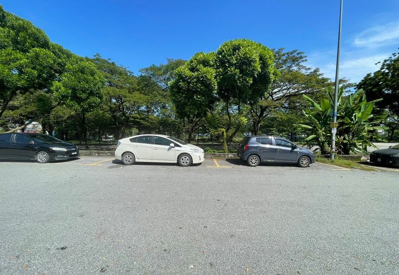 Hot Area Facing Open Main Road Double Storey Intermediate Shop Office Laman Glenmarie Shah Alam Selangor