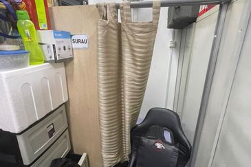 Hot Area Facing Open Main Road Double Storey Intermediate Shop Office Laman Glenmarie Shah Alam Selangor