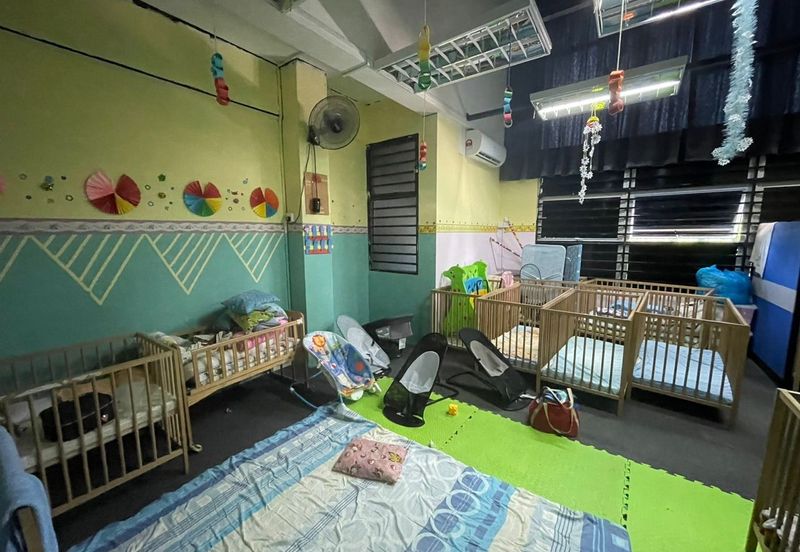 Hot Area Facing Open Main Road Double Storey Intermediate Shop Office Laman Glenmarie Shah Alam Selangor