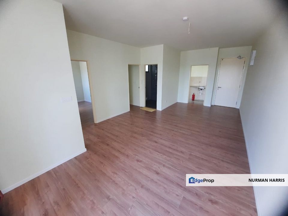 High Floor Balcony Facing Stadium Shah Alam Dian Residency Service Residence Apartment Shah Alam Selangor, Selangor, Shah Alam