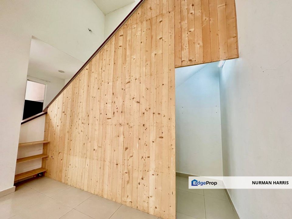 Individual Title Renovated 3 Storey Semi-D HouseKemuning Residence Kota Kemuning Shah Alam Selangor, Selangor, Shah Alam