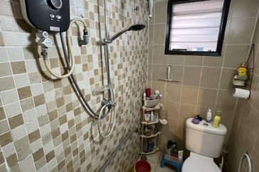 Subang Perdana Goodyear Court 8