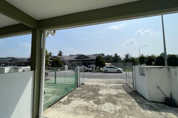 Jalan Haji Iman Omar 