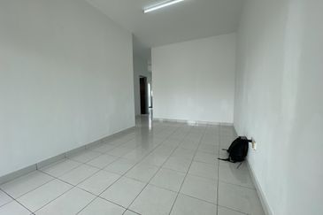 Jalan Haji Iman Omar 