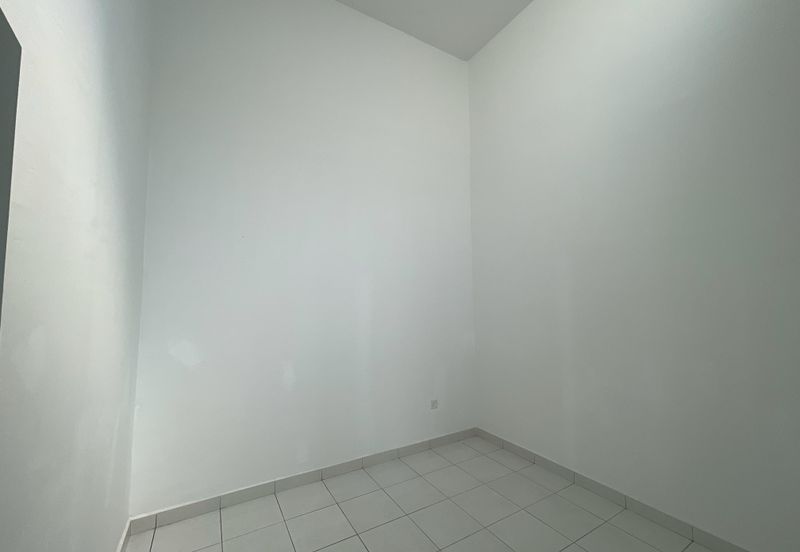 Jalan Haji Iman Omar 