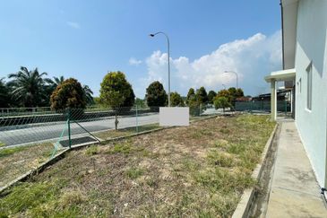 Jalan Haji Iman Omar 