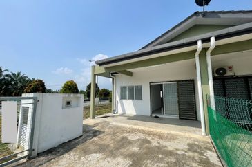 Jalan Haji Iman Omar 