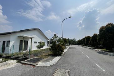 Jalan Haji Iman Omar 