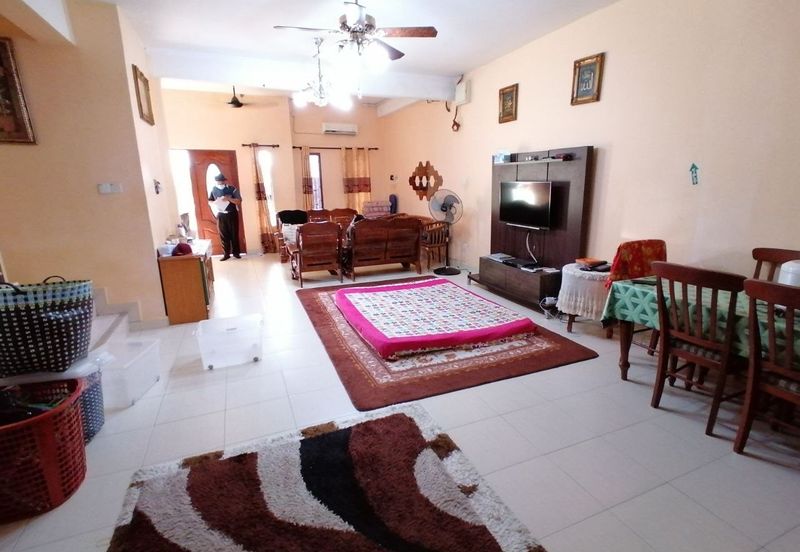 Taman Perdana, Sungai Besar