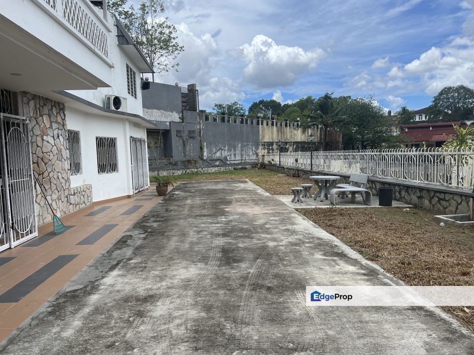 Seremban, Elegant Double Storey Bungalow for Sale, Negeri Sembilan, Seremban